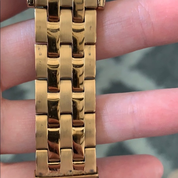 Gold Fossil Watch - Picture 4 of 4